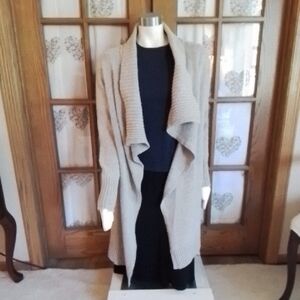 CAbi cardigan, sz M, tan with colored flecks, cotton blend, pockets, long length